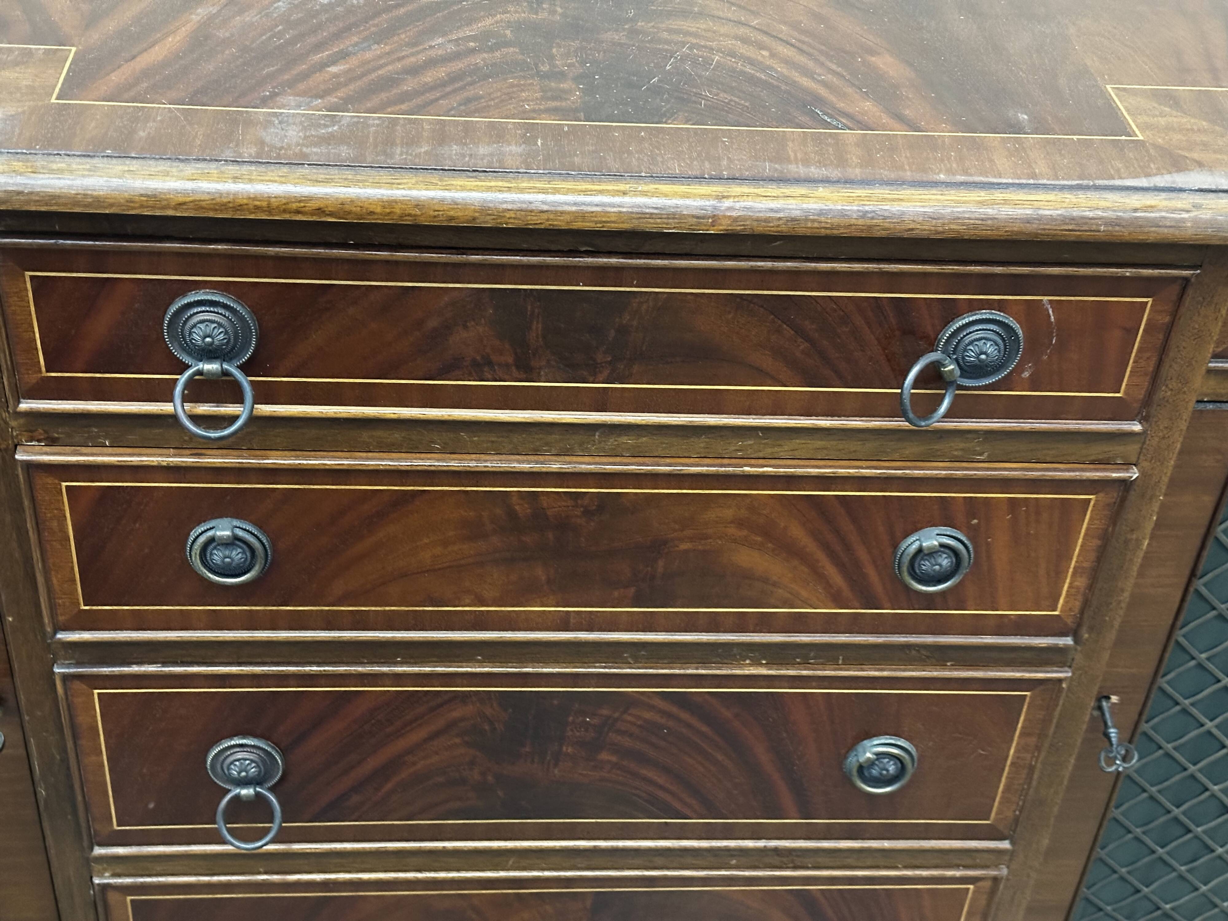 Buffet Anglais en acajou fin 19 e