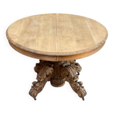 Round extendable dining table Napoleon III renovated in 19th-century oak.
