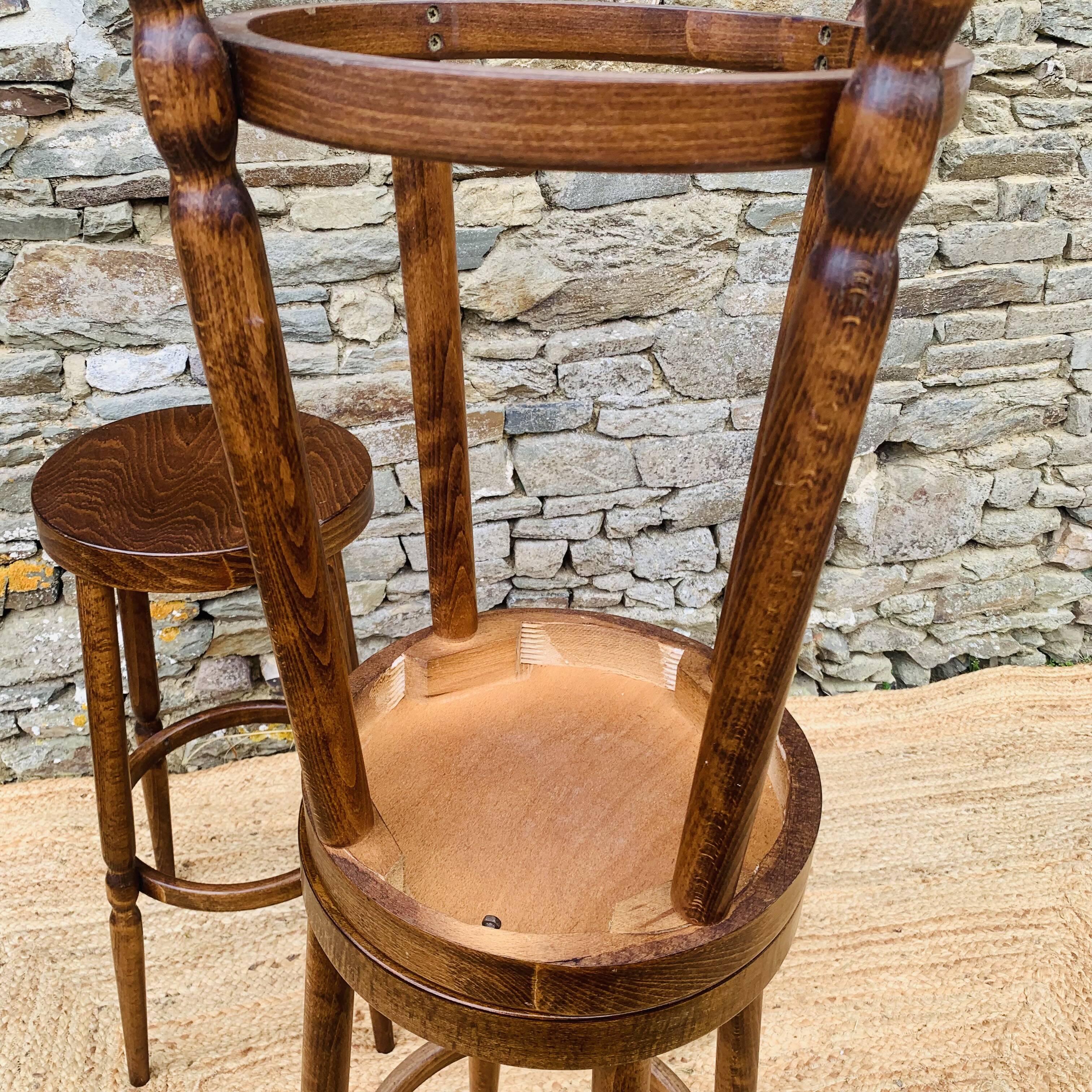 Trio de tabourets hauts de bistrot vintage
