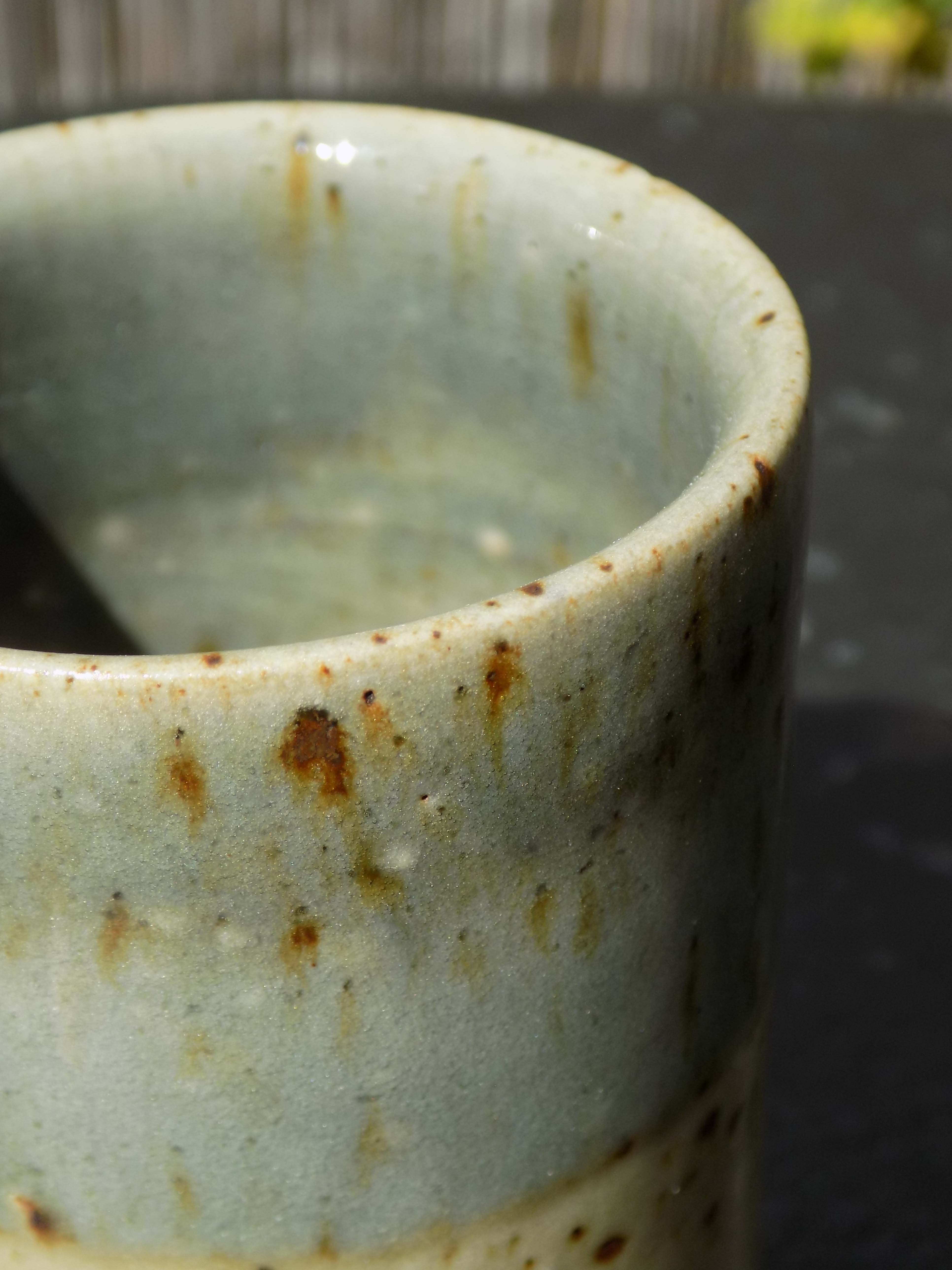 Petit vase droit en grès