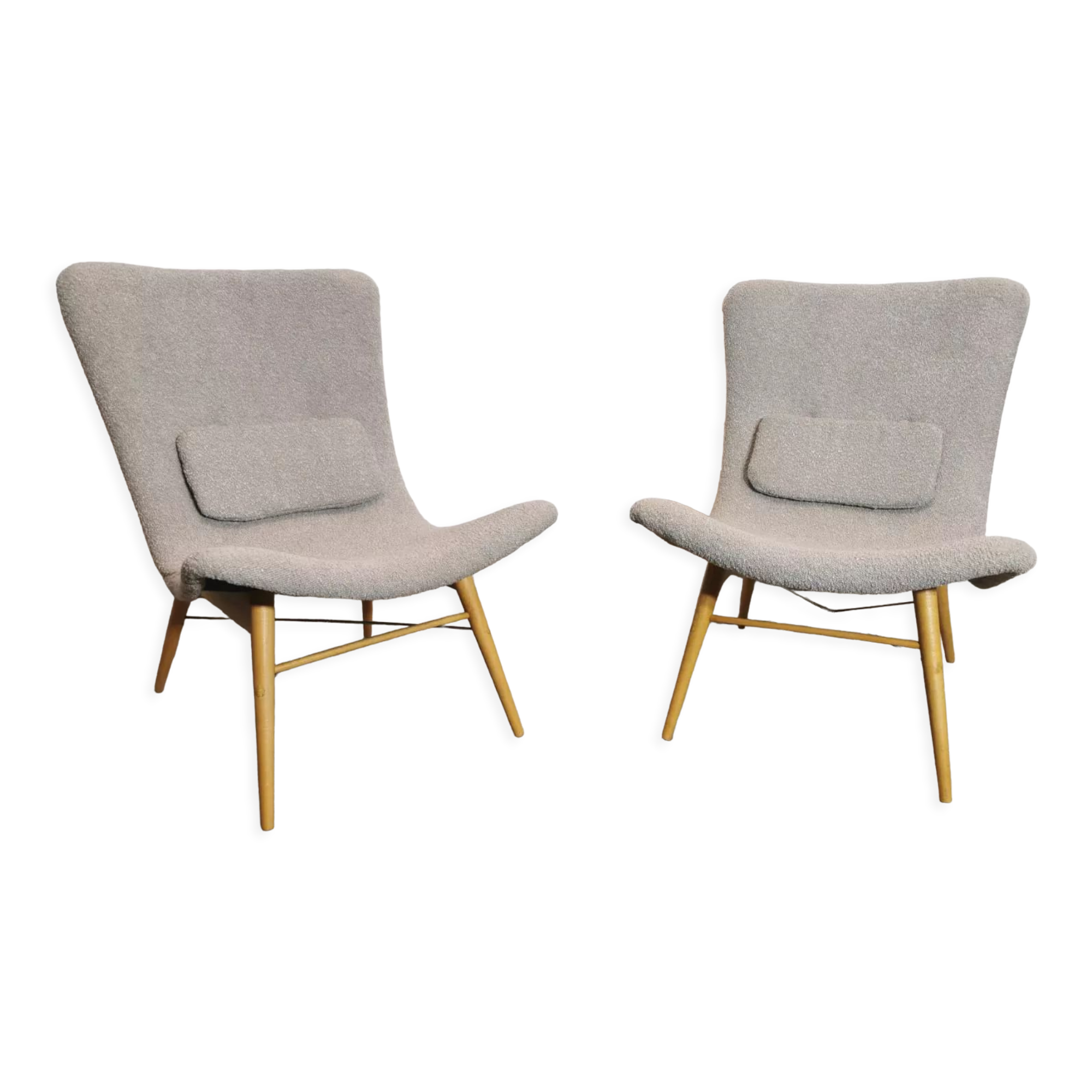 Paire de fauteuils restaurée par Miroslav Navratil