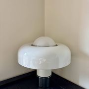 Lampe brumbury, édition Harvey Guzzini
