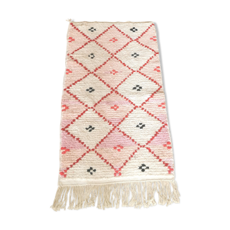 Tapis boucherouite rose et blanc