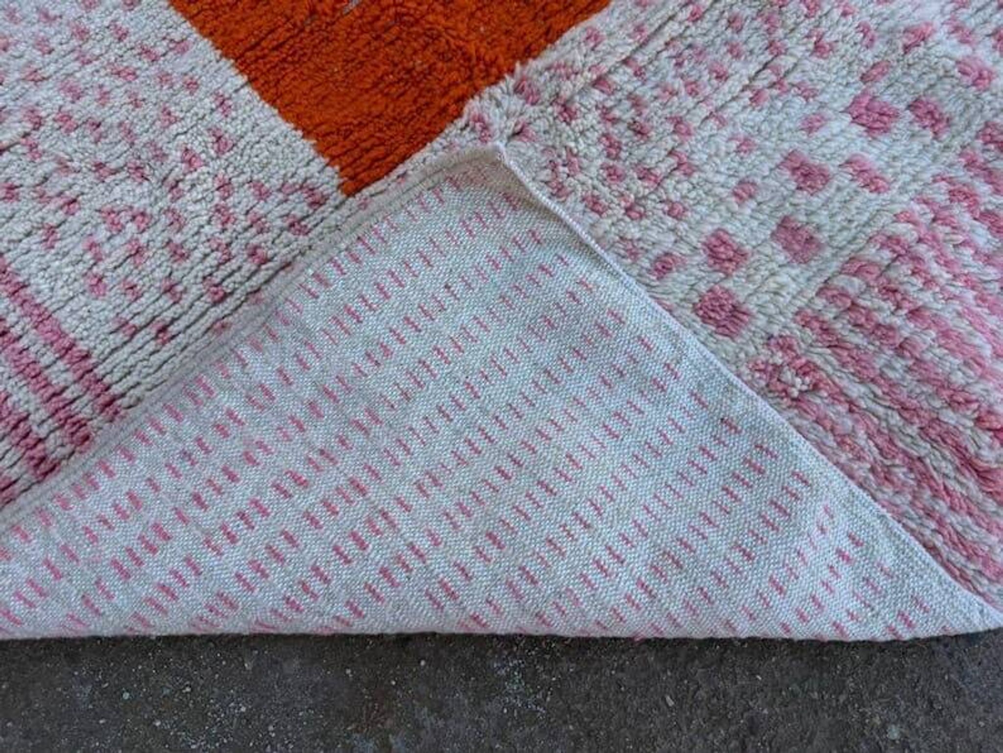 Hand-woven Berber Beni Ouraine rug