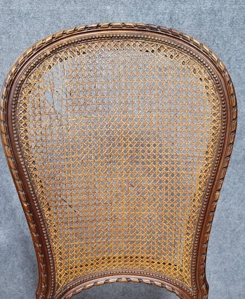 Elegant set of 6 chairs known as "rackets", in the Louis XVI style.