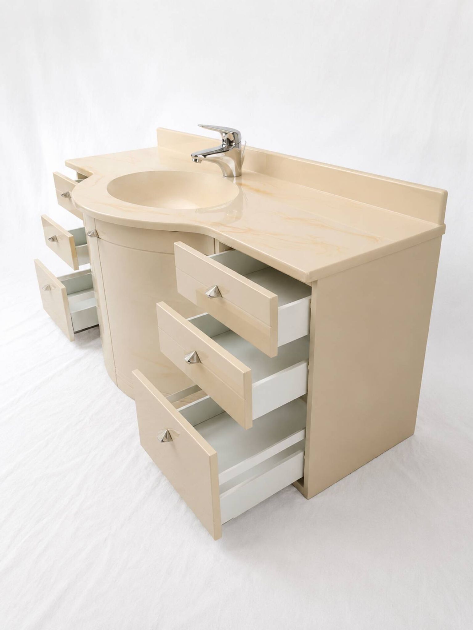 Meuble-vasque vintage sculptural laqué crème et marbre, années 80