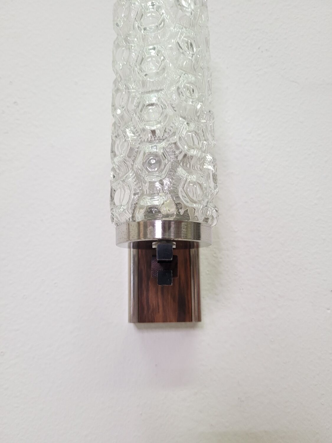 Vintage Scandinavian wall lamp in rosewood and glass 1960s