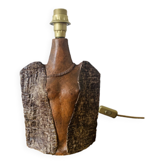 Sandstone lamp in the shape of a woman's bust