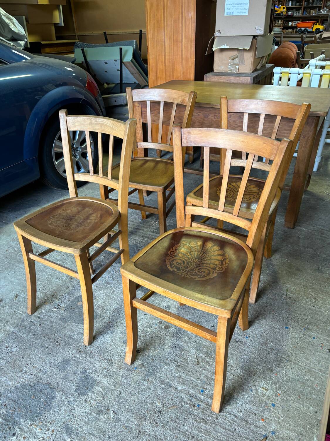 Ensemble de 4 chaises bistrot