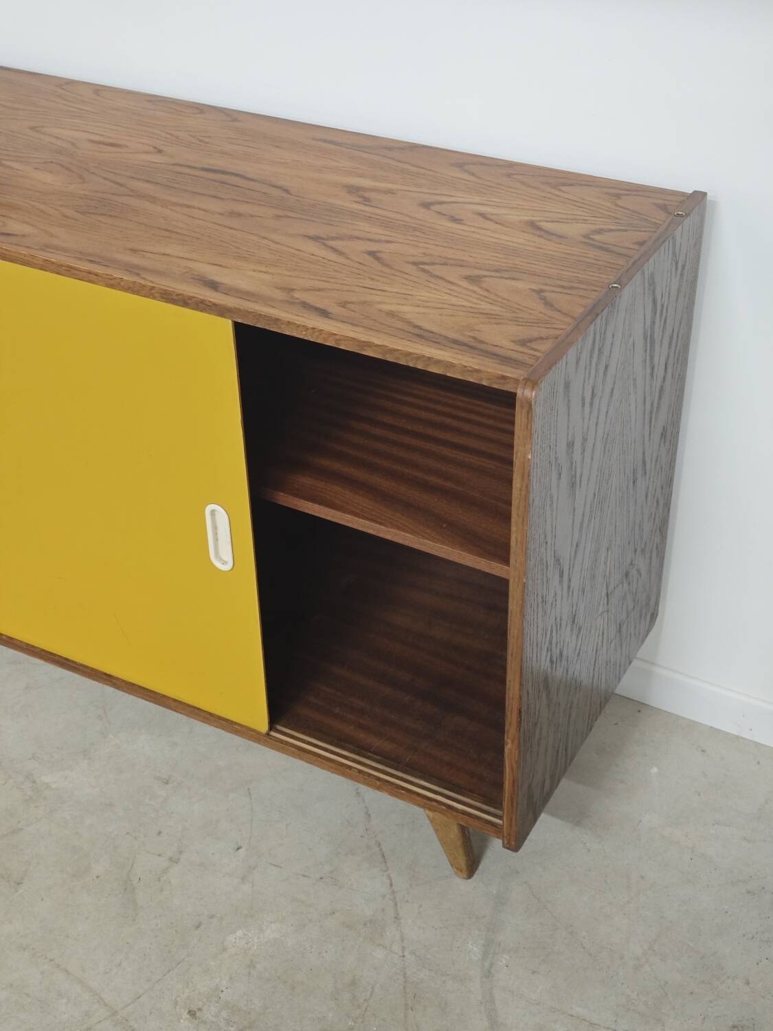 Buffet U 452 yellow by Jiri Jiroutek for Intérier Praha 1960