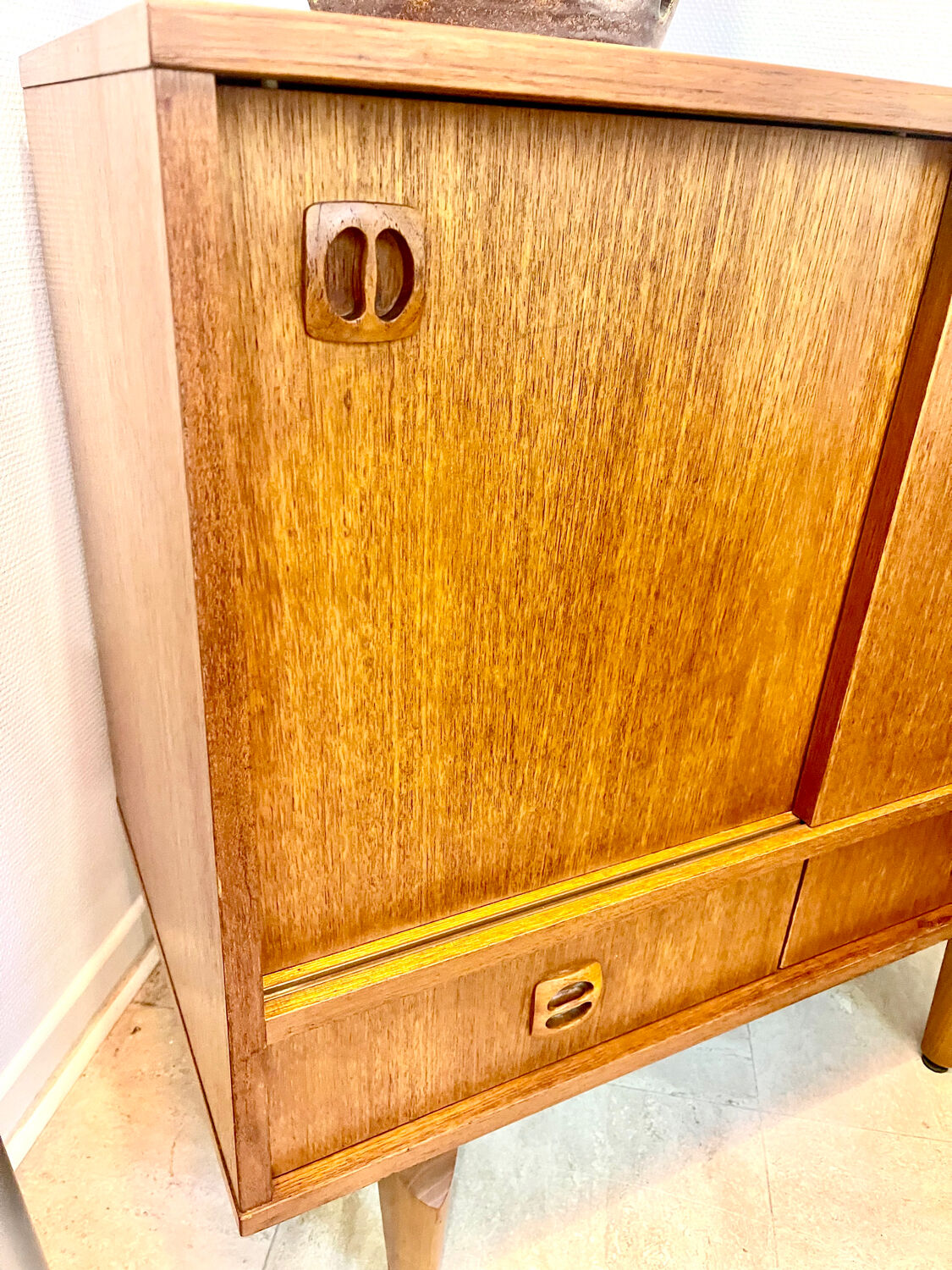 Vintage Scandinavian bar cabinet – compact sideboard from the 1960s