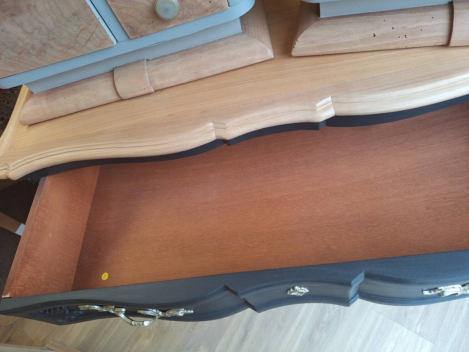 Regency chest of drawers