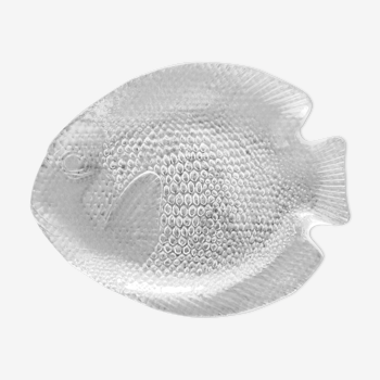 Glass dish shaped fish arcoroc