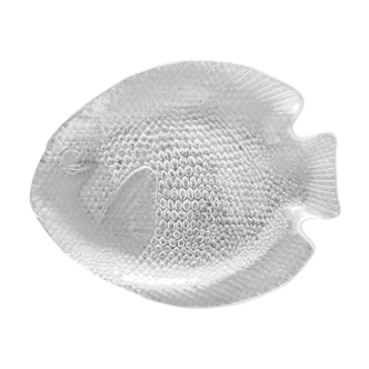 Glass dish shaped fish arcoroc
