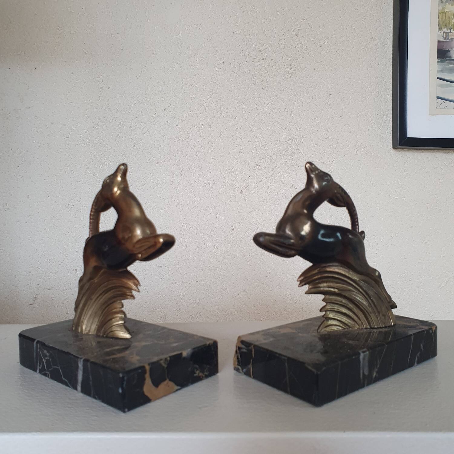 Bookend in regule