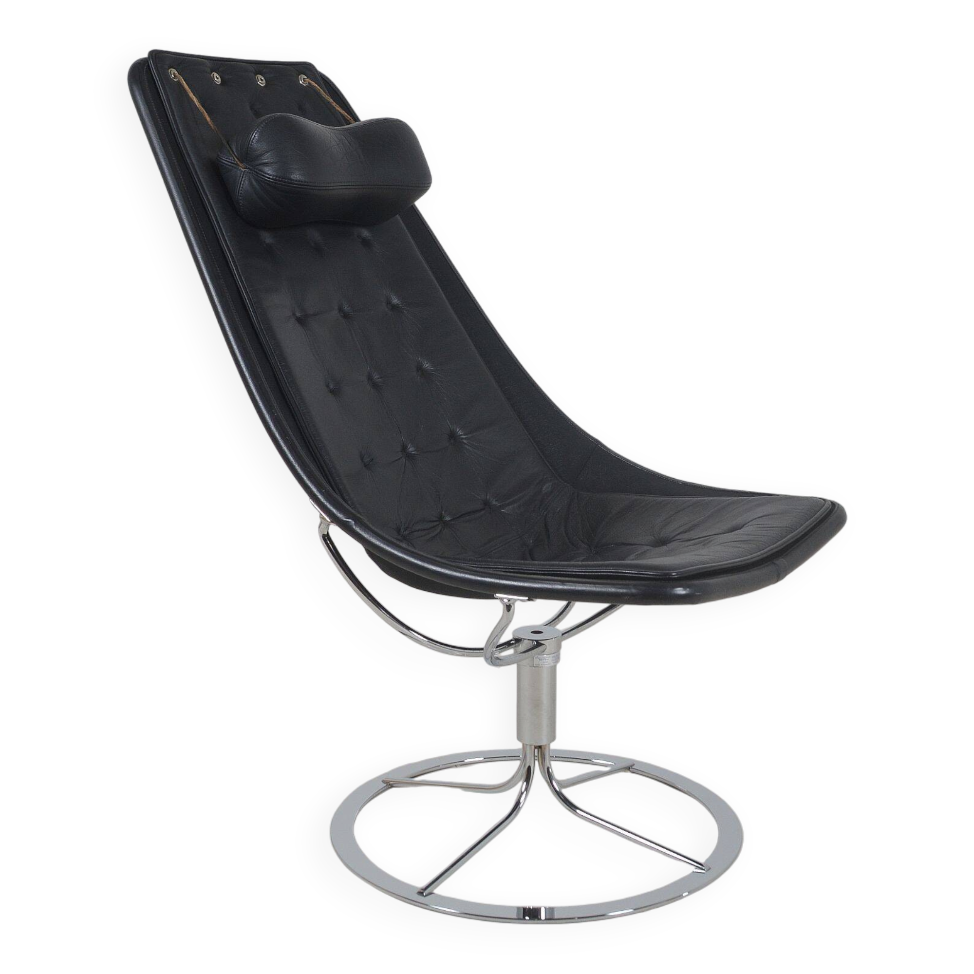 Swedish Jetson 66 armchair in leather by Bruno Mathsson for Dux