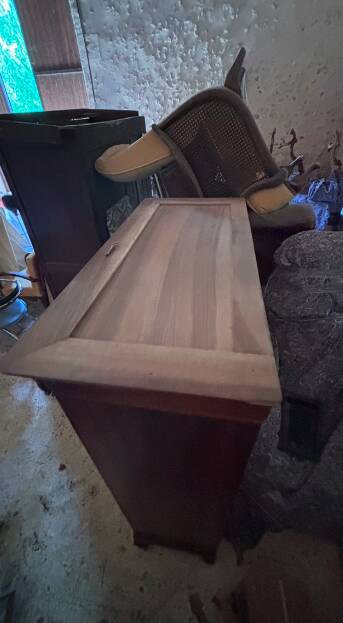 Secretary desk with mahogany and flame veneer.