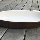 Terracotta dish with pouring edge