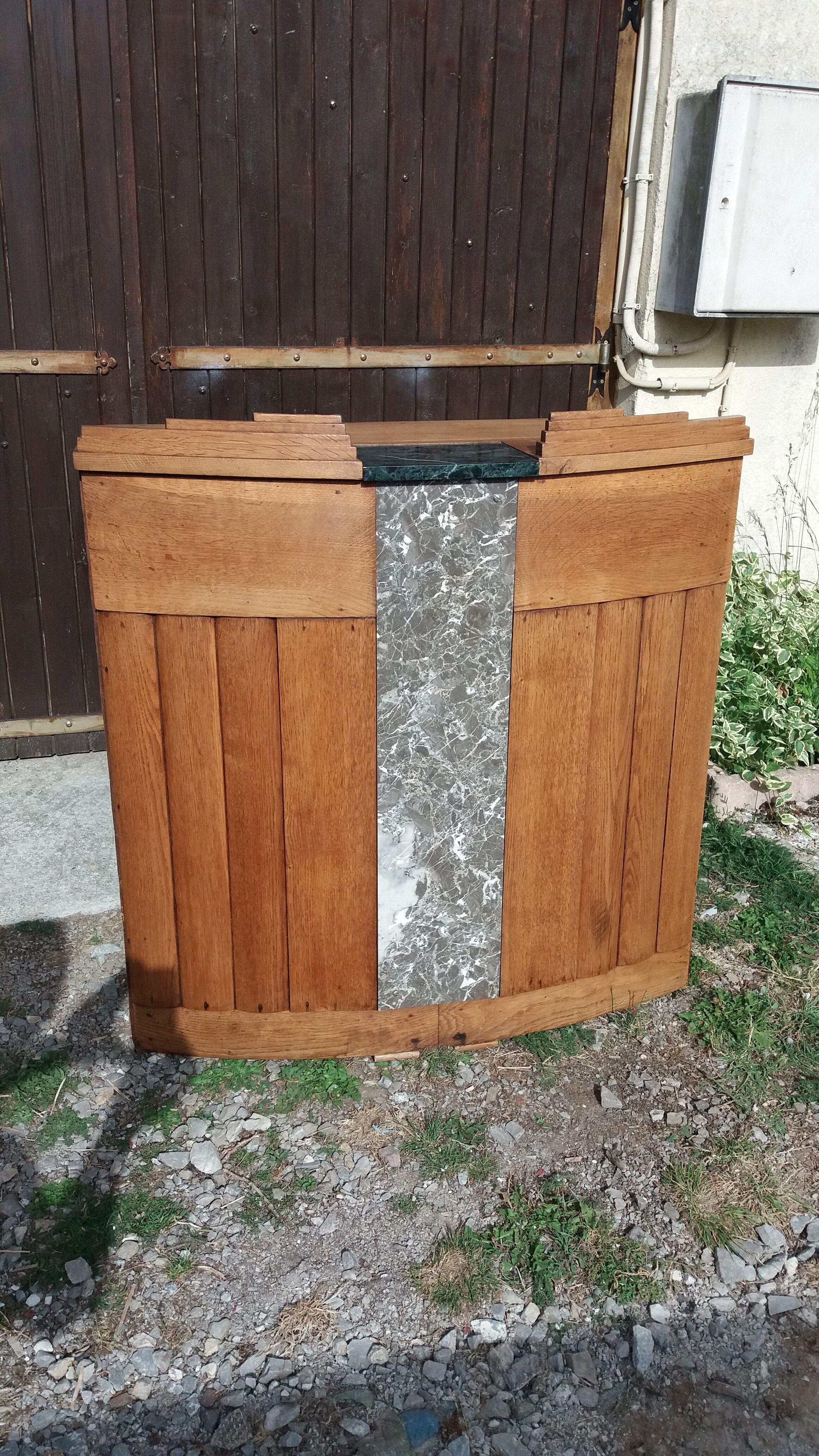 Art deco counter/cash register