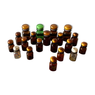 Set of 22 glass apothecary jars