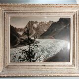 The sea of ice framed early 20th century.