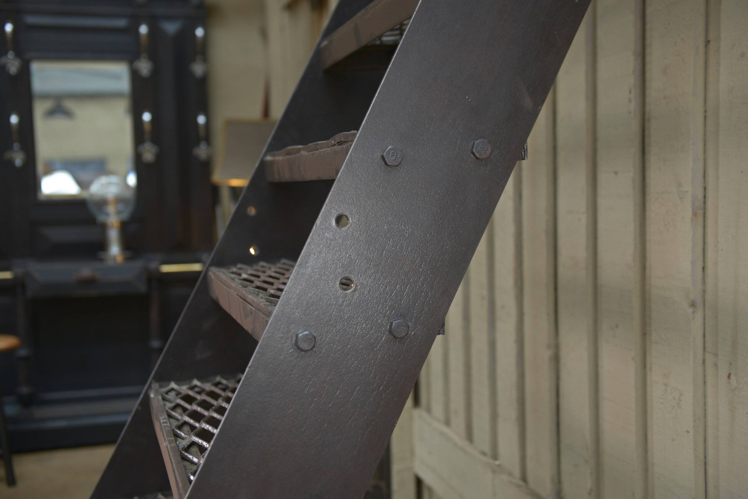 Escalier d'usine en acier 1940