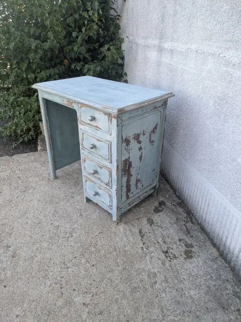Adult desk