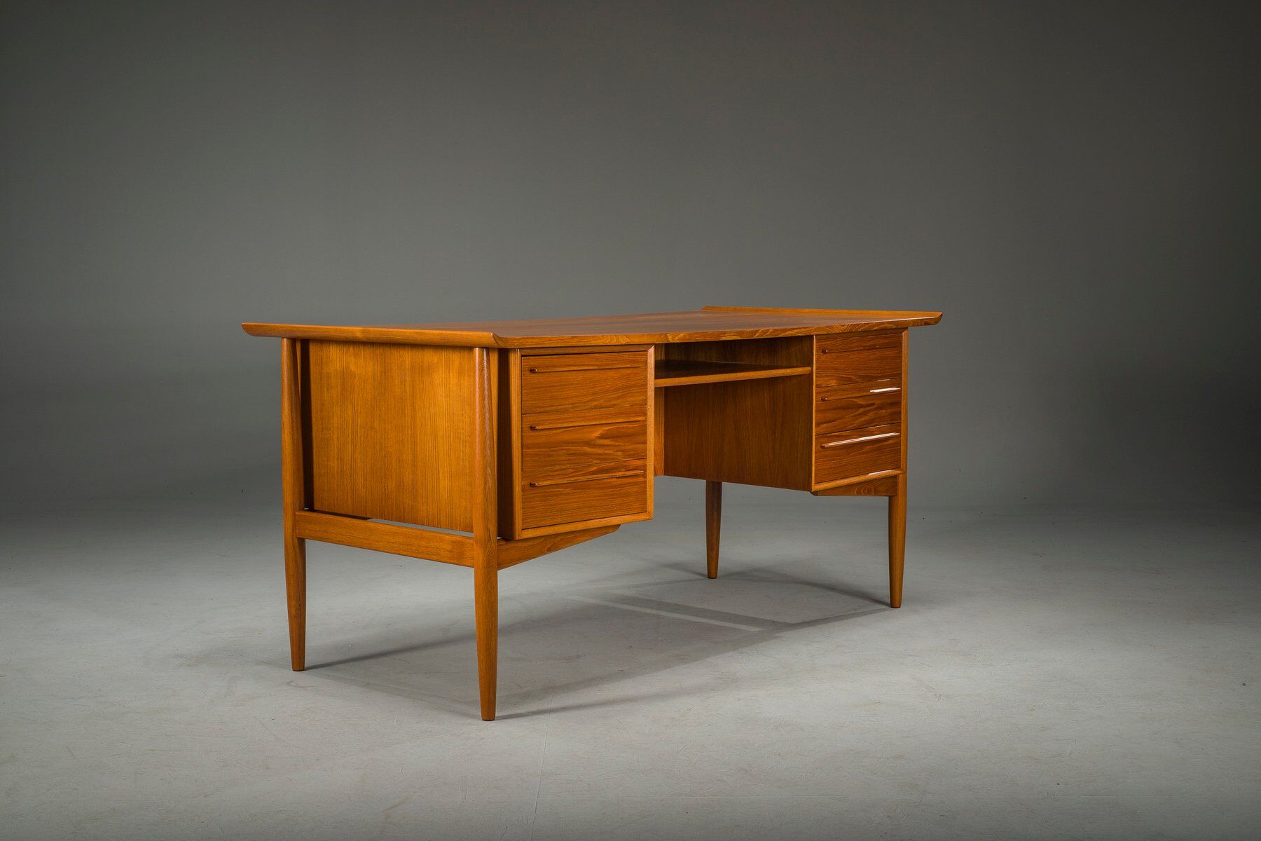 Mid-century Danish teak executive desk by Arne Vodder for H.P. Hansen, 1960s
