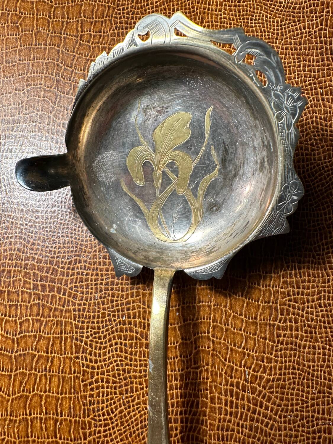 Cuillère à Sauce Art-Nouveau Décor Floral en Argent & Vermeil