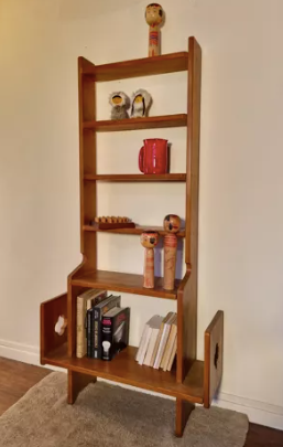 Guillerme and Chambron shelf