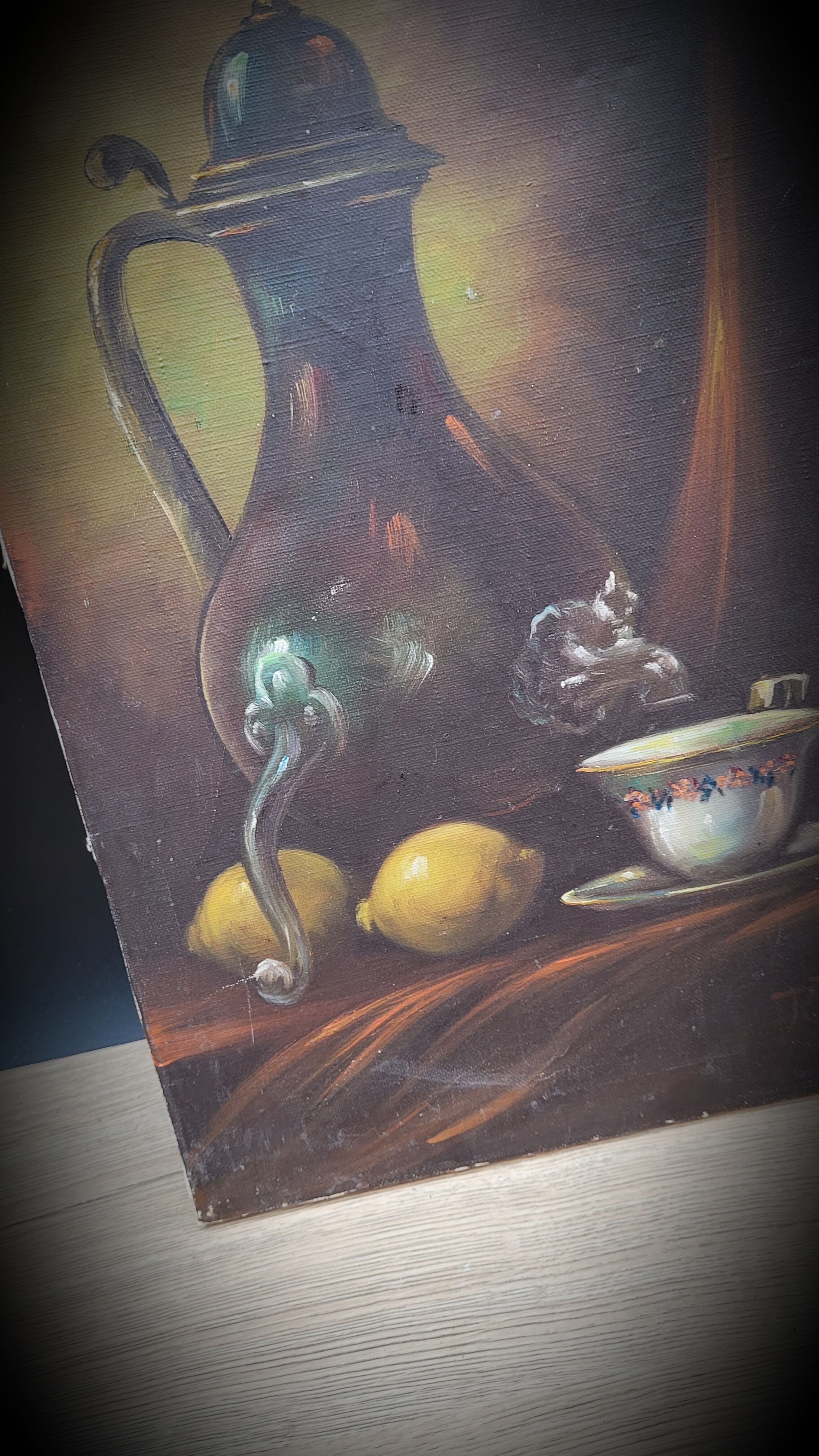 Painting on canvas lemons