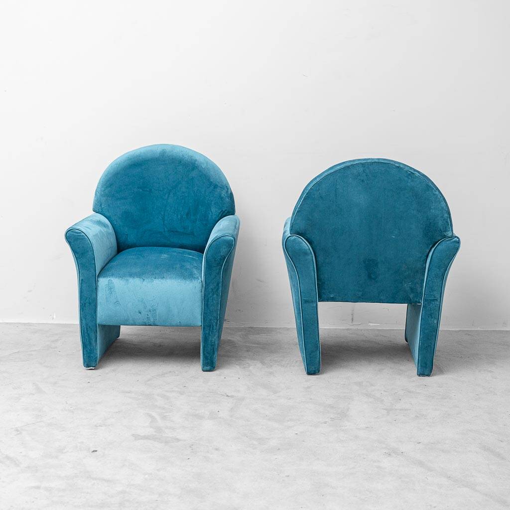 Paire de fauteuils en velours bleu vintage des années 1970 modernisme