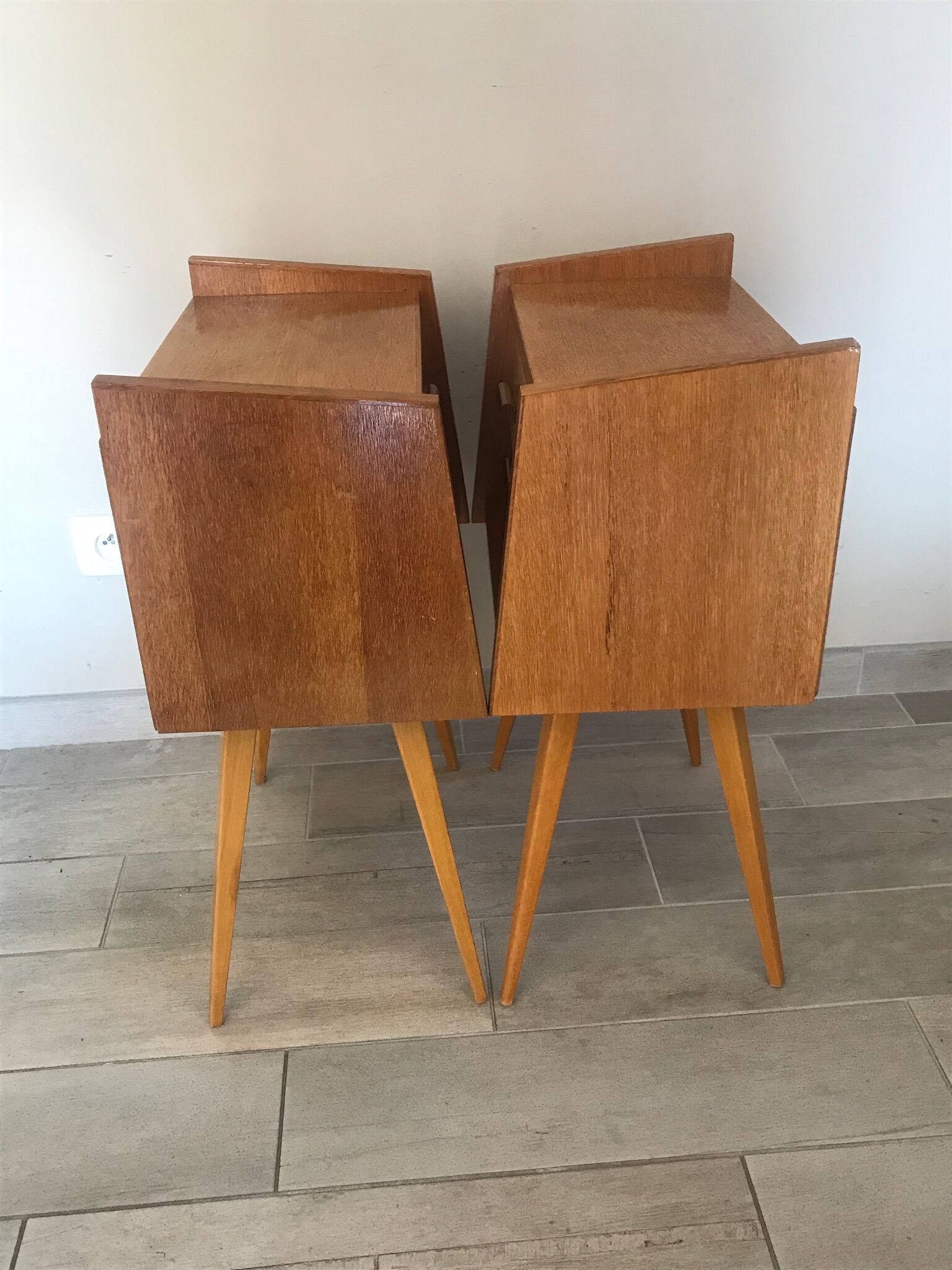 Paire de chevets pieds compas vintage années 60