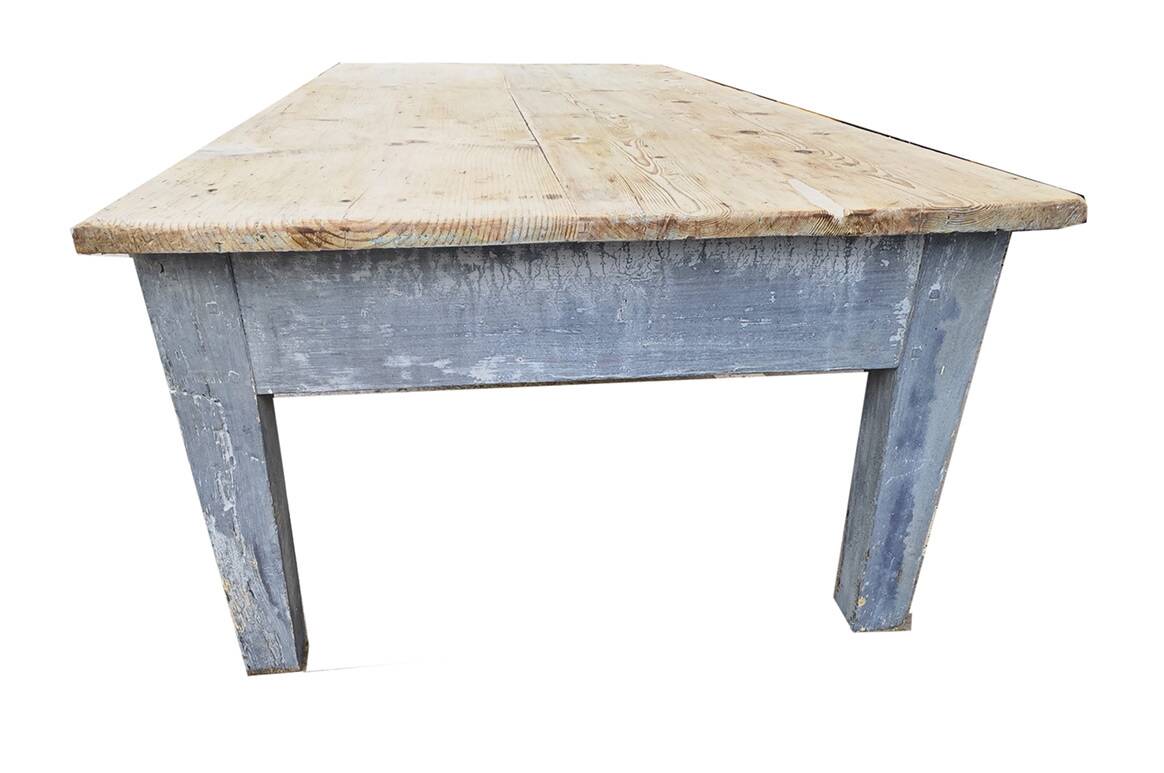 Workshop coffee table