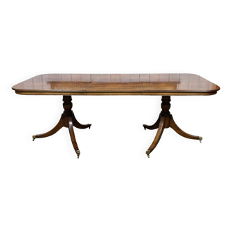 Table in walnut and beech burl, 1980s, with 1 extension leaf