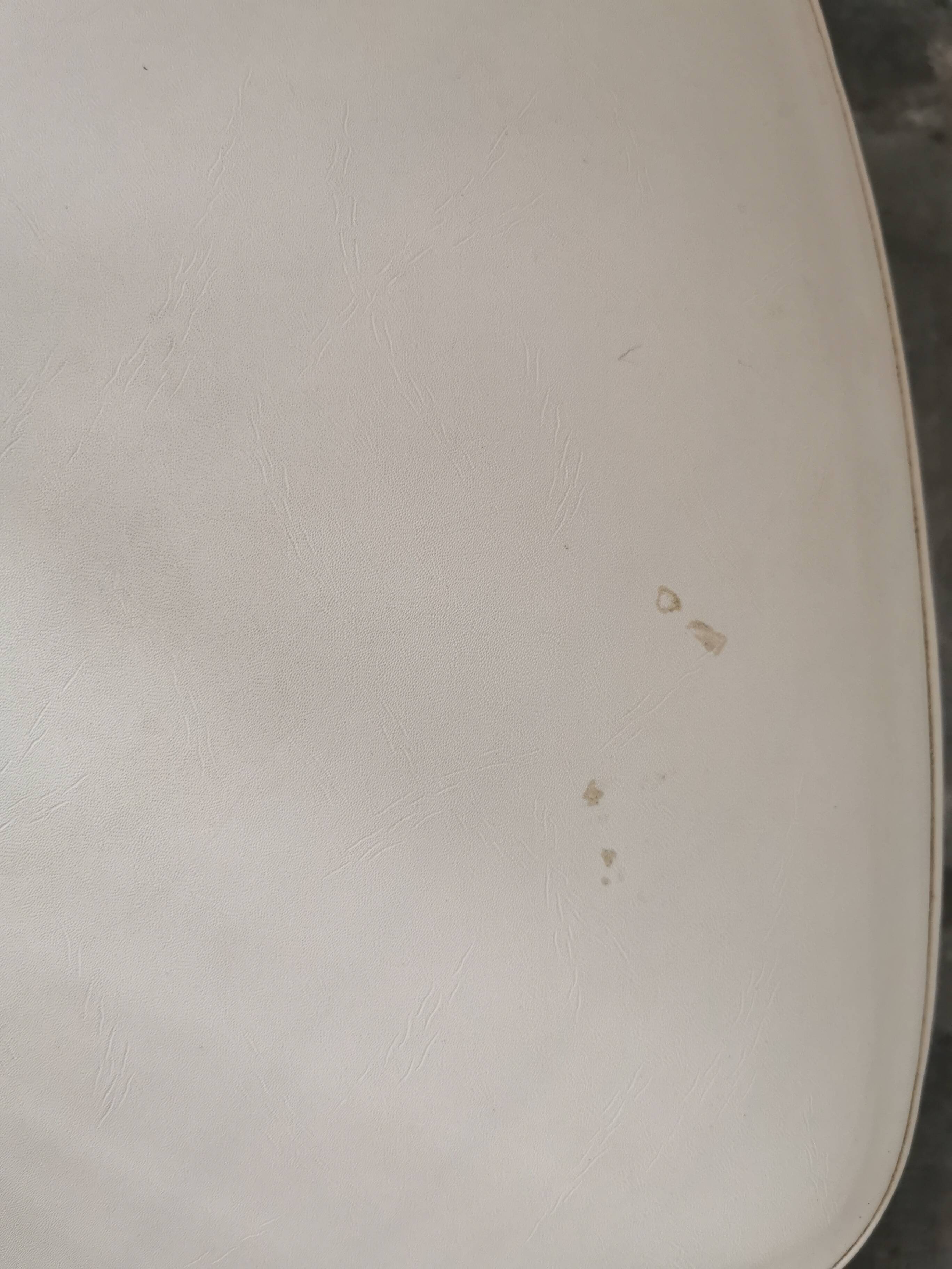 Set of 4 vintage chairs in metal and Skai