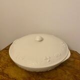Vegetable dish/ Soup tureen Sarreguemines France Vintage