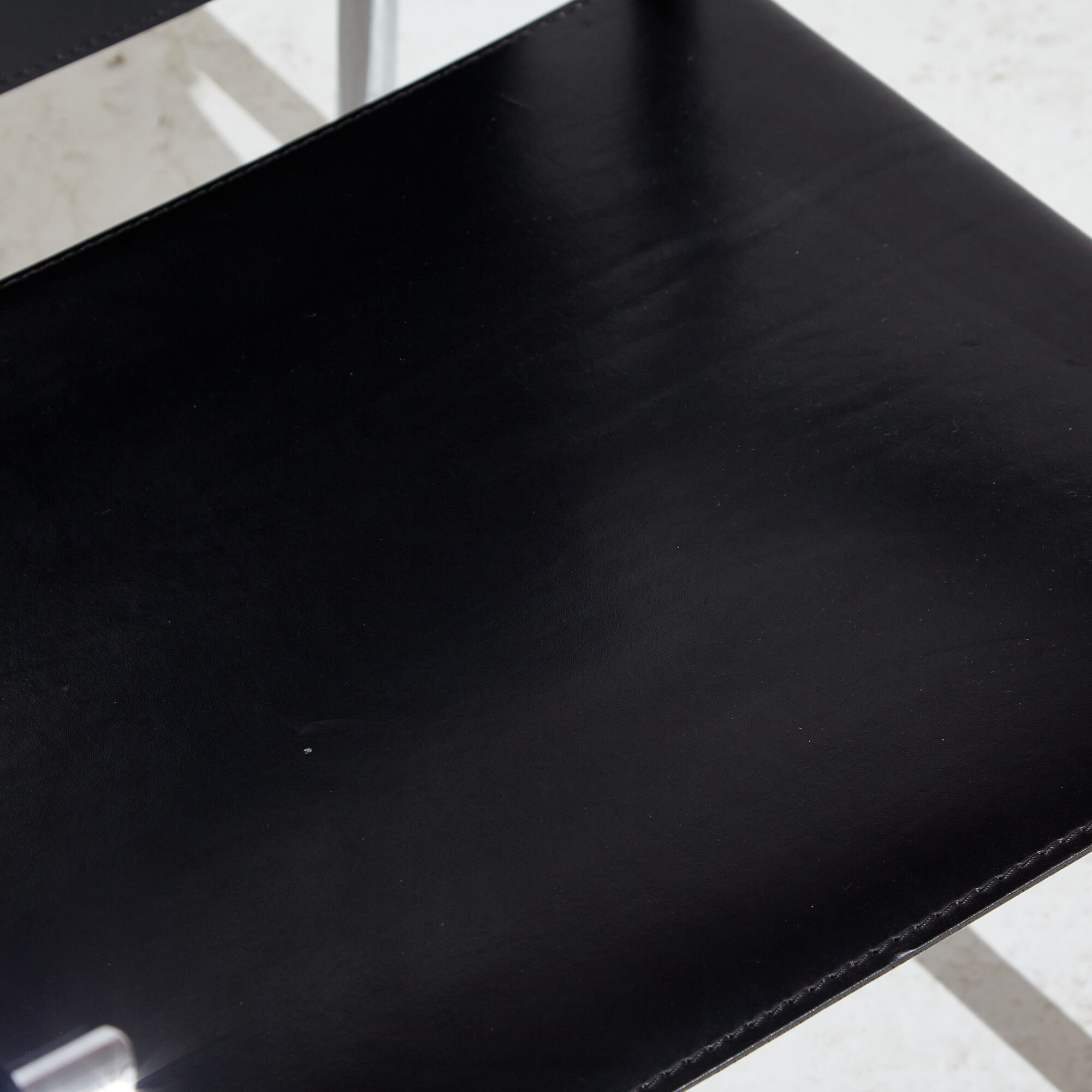 Lc1 leather armchair by le corbusier for cassina