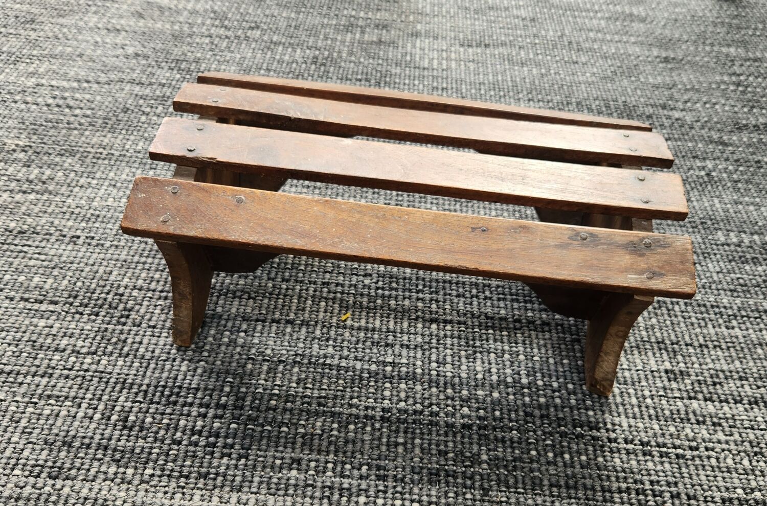 Small bench/Footrest in antique wood