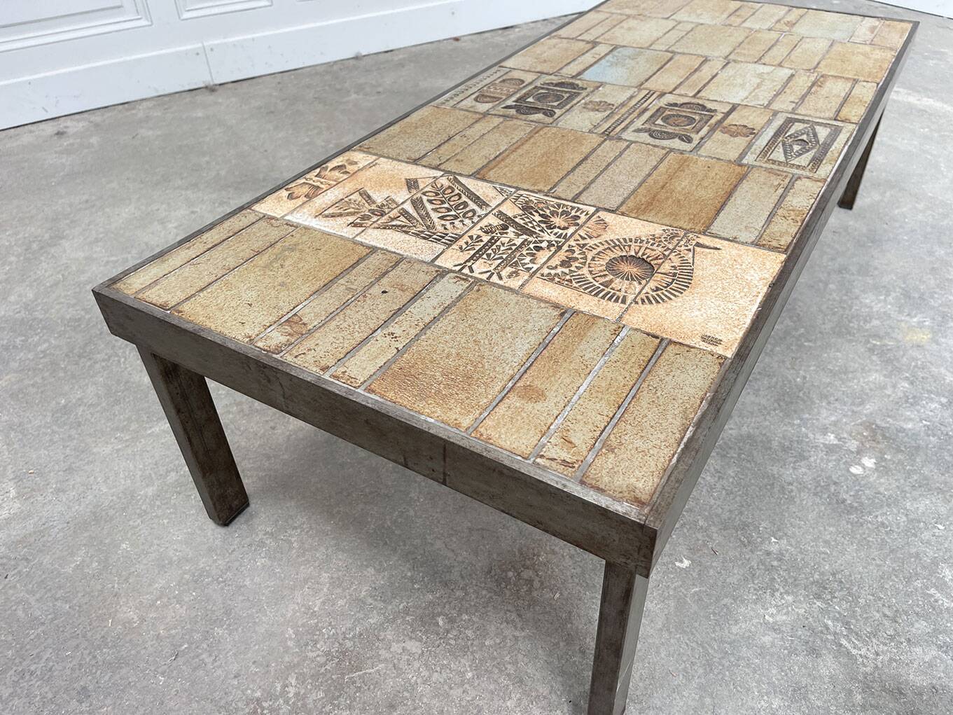 Roger Capron coffee table ocher tones