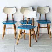 Chaises de salle à manger par TON