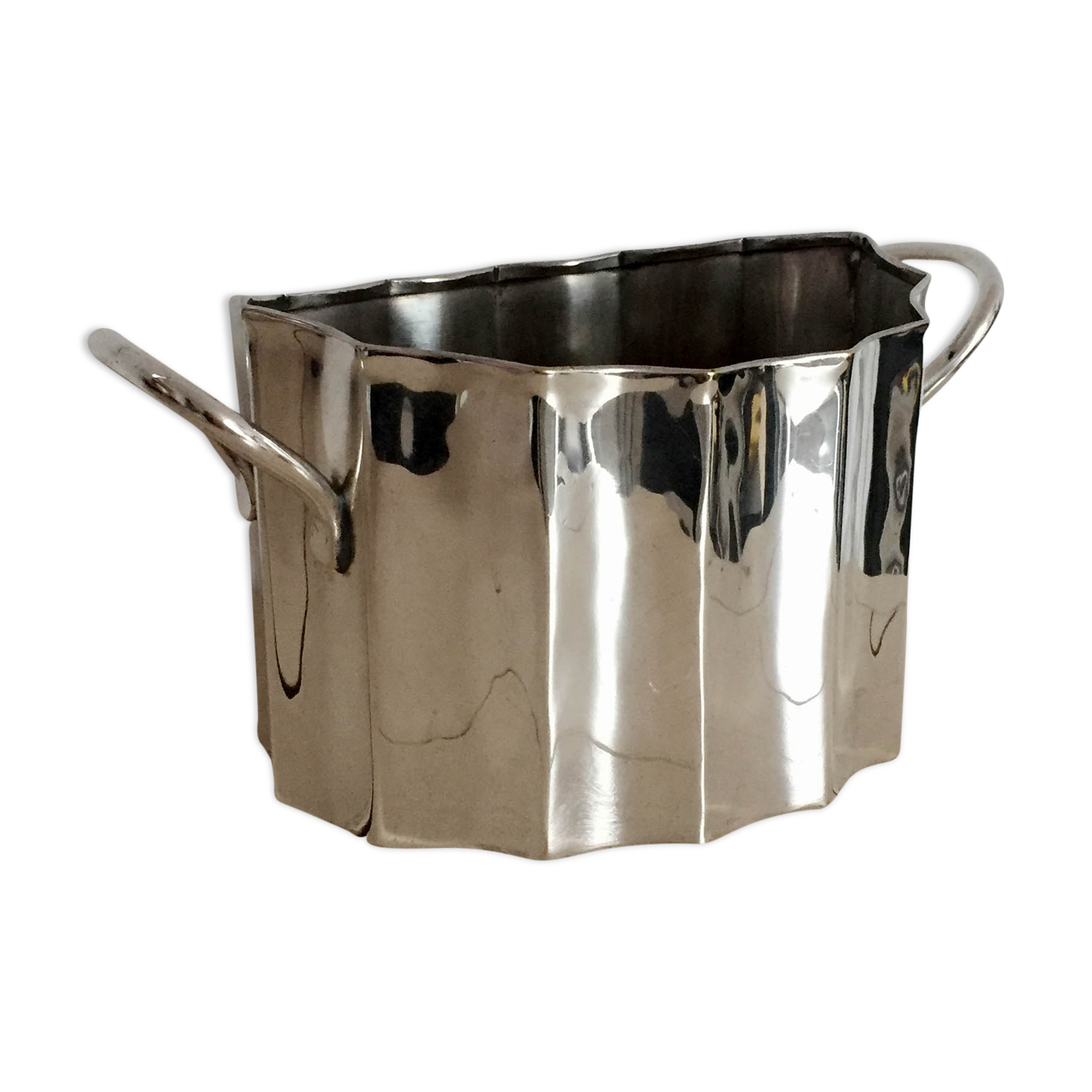 Silver metal ice bucket