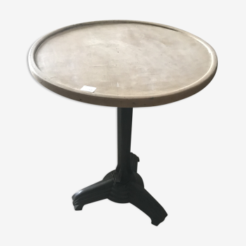 Pedestal bistro table