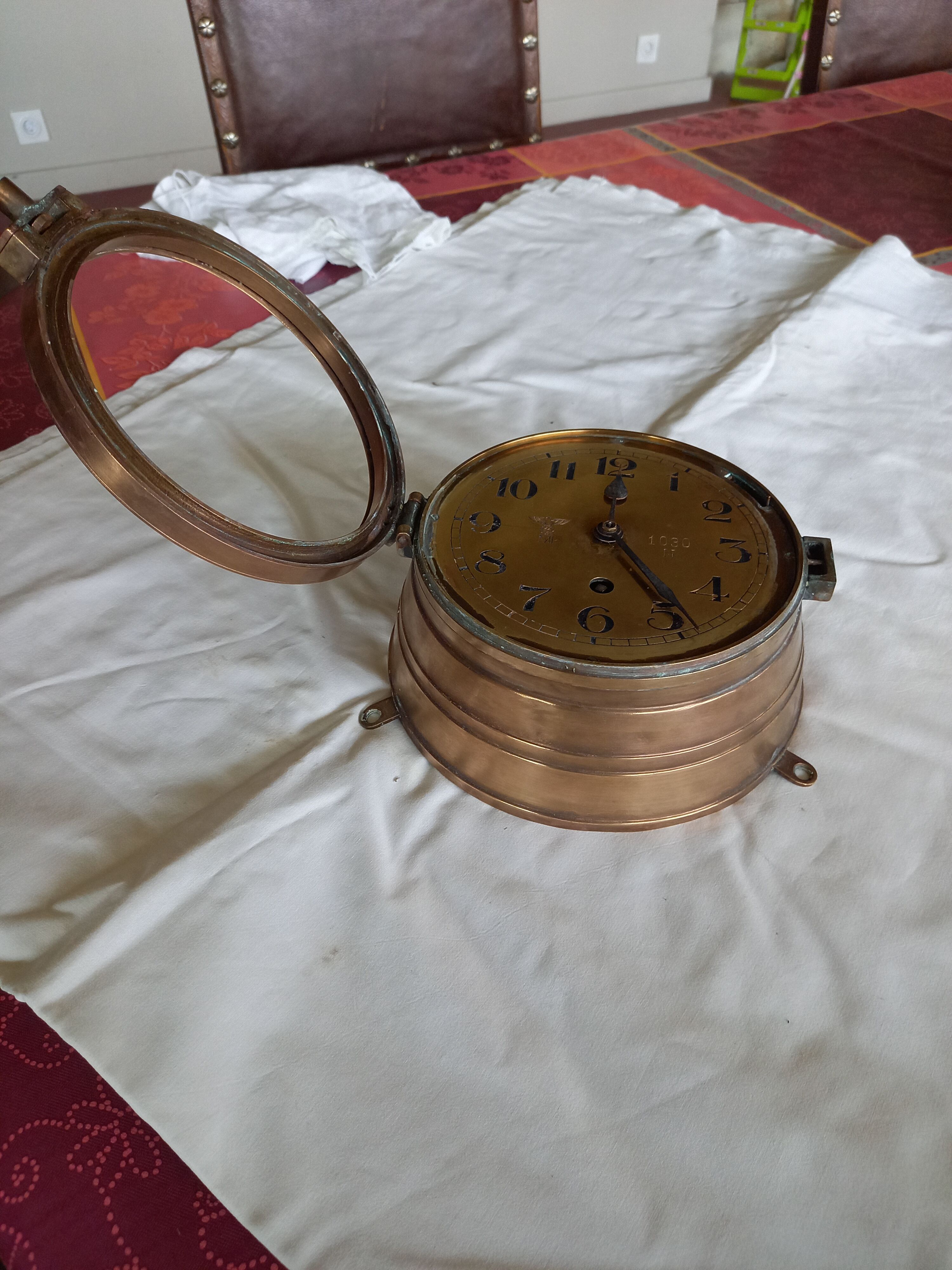 Kriegsmarine on-board clock