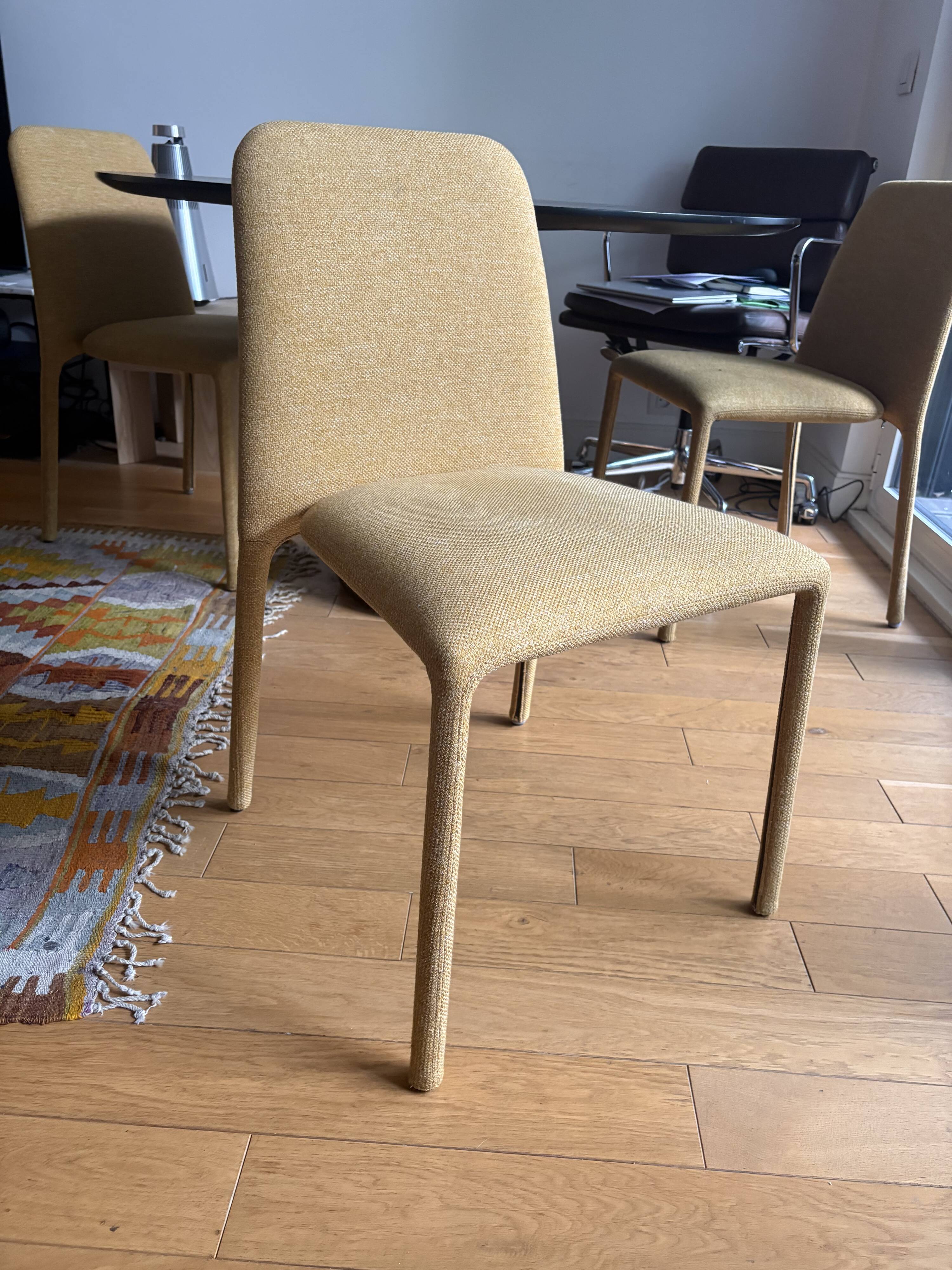 Table coin wendelbo + 3 time novamobili chairs