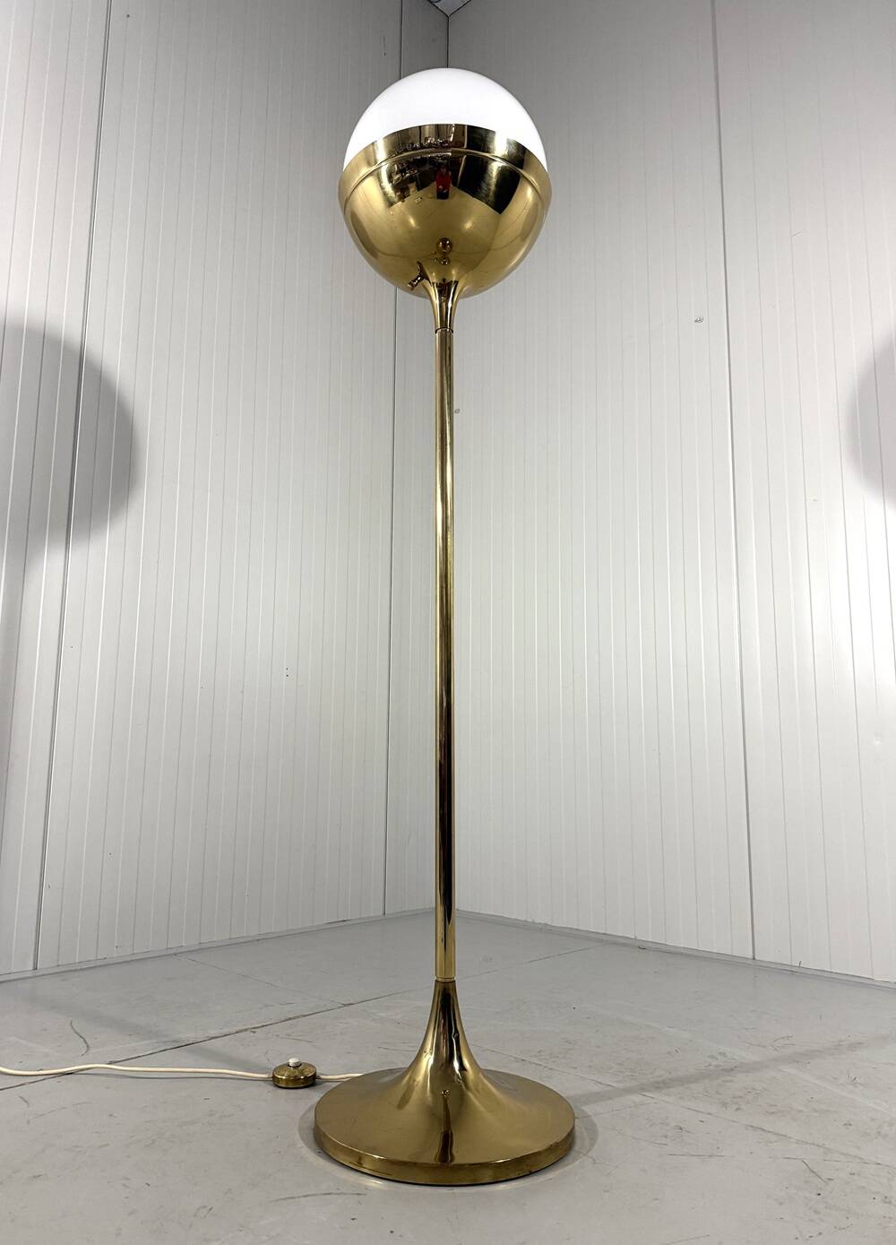 Vereinigte Werkstätten München brass & glass globe floor lamp 1960’s