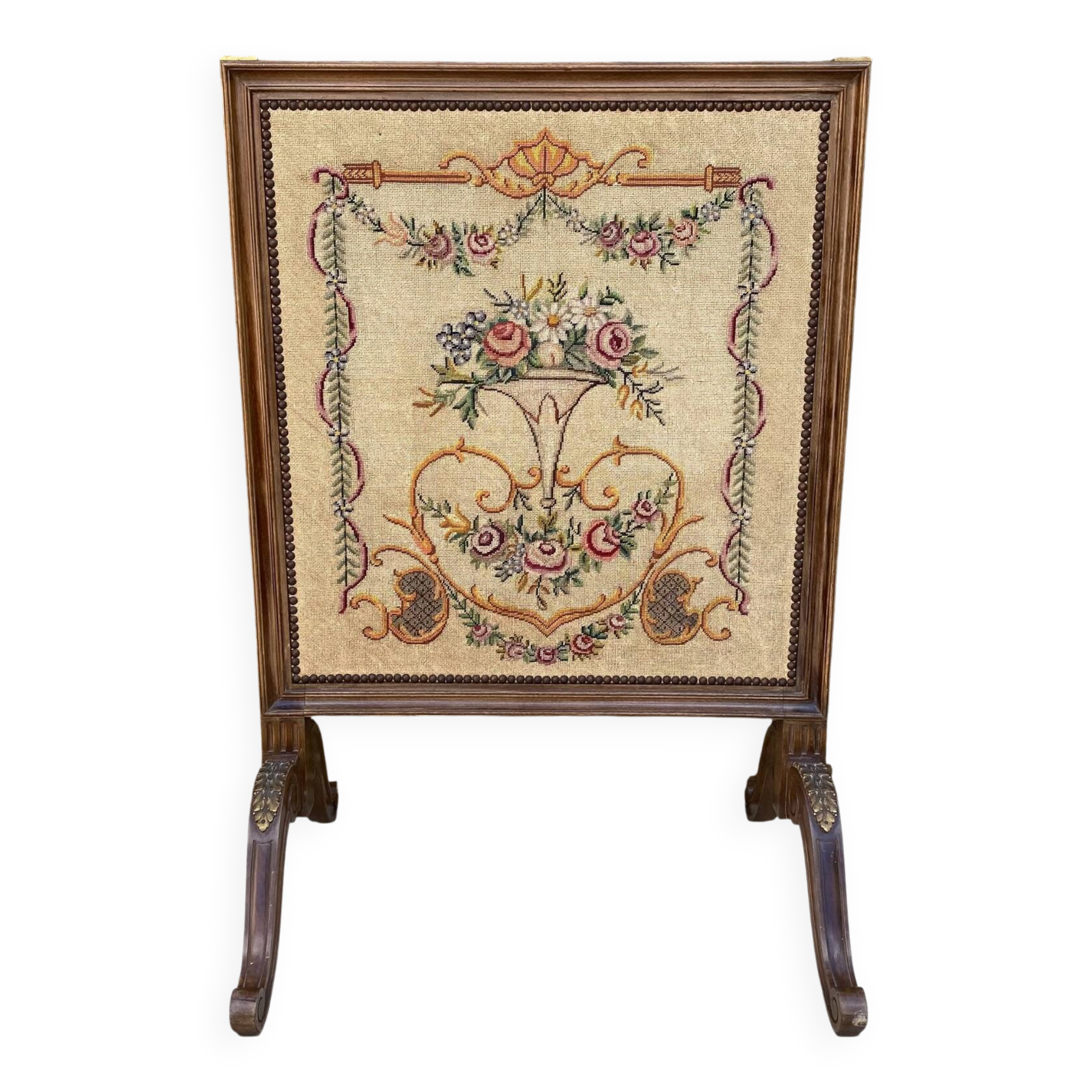 Wooden and embroidered fabric fireplace screen 94X62