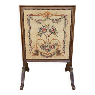 Wooden and embroidered fabric fireplace screen 94X62