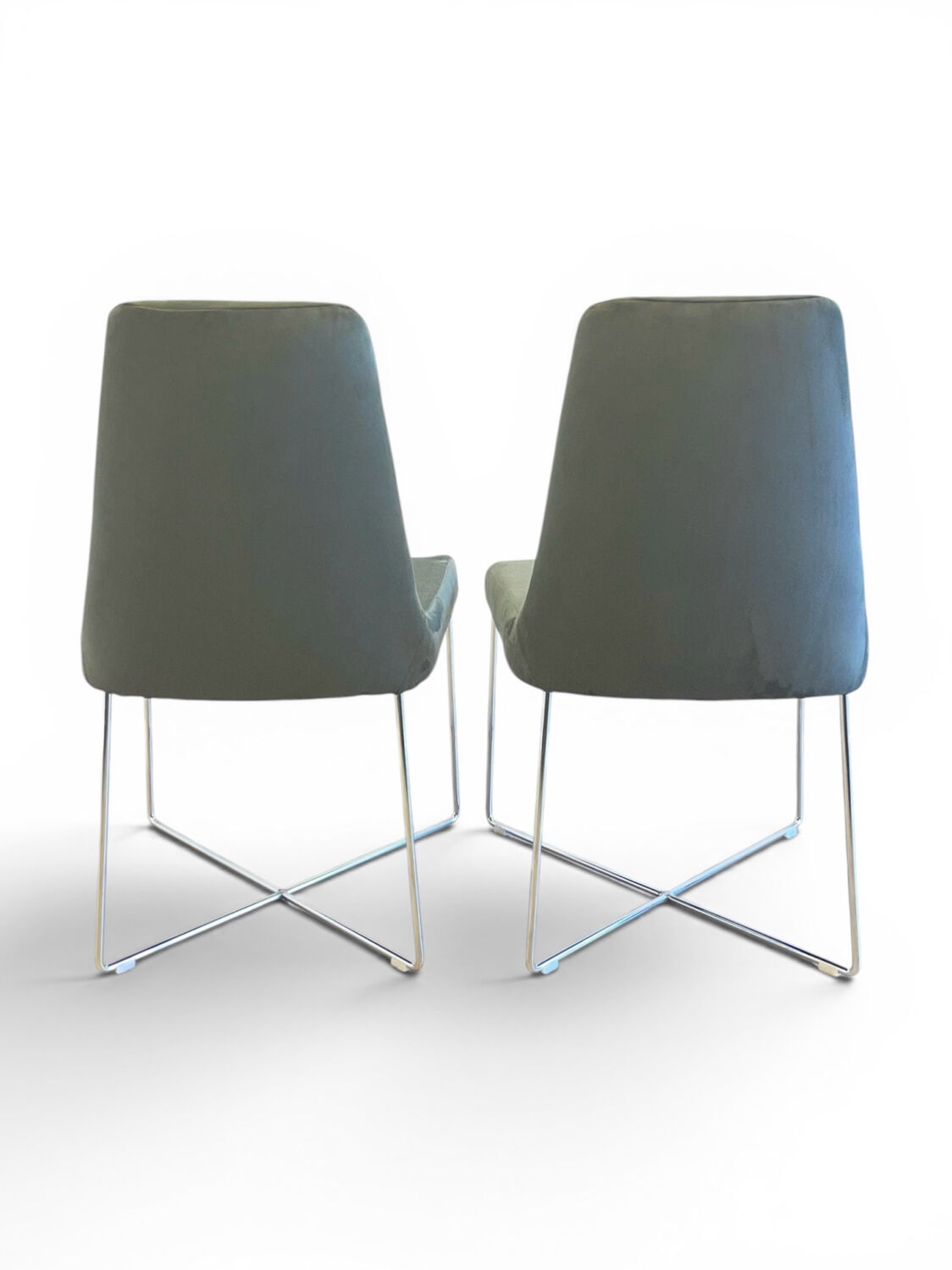 Chaises design Ligne Roset - So par Soda design - velours vert ni