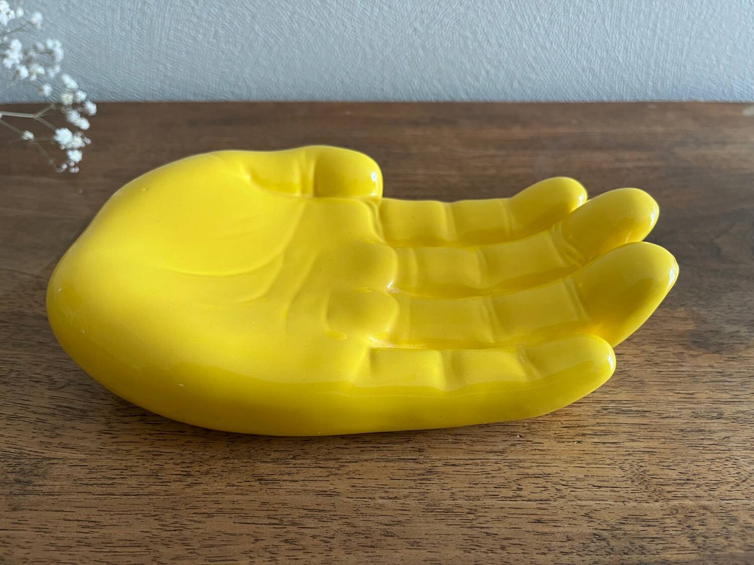 Empty ceramic hand pocket